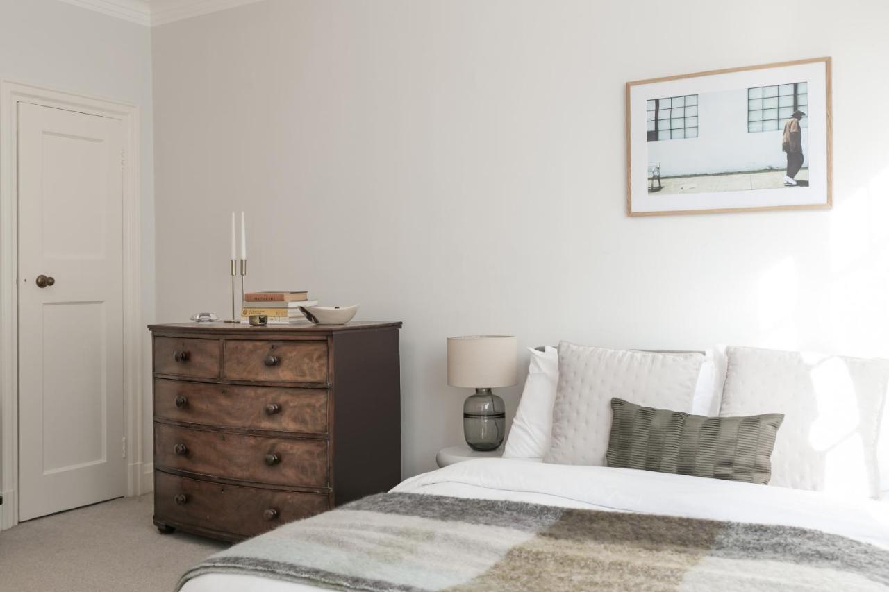 Beautifully Presented Centrally Located Studio Apartment Лондон Экстерьер фото